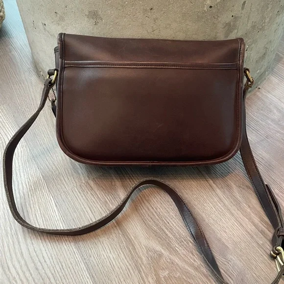 Vintage Coach City Bag Mahogany Flap Crossbody 9790 - Picture 3 of 12